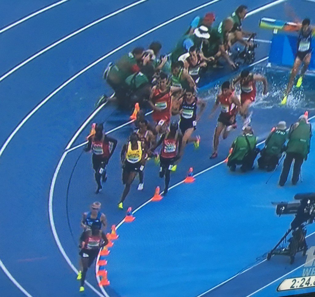 letsrundotcom's tweet image. Olympic Debacle: The French Have Forgotten What The Olympics Are Supposed To Be About ... - letsrun.com/news/2016/08/o…