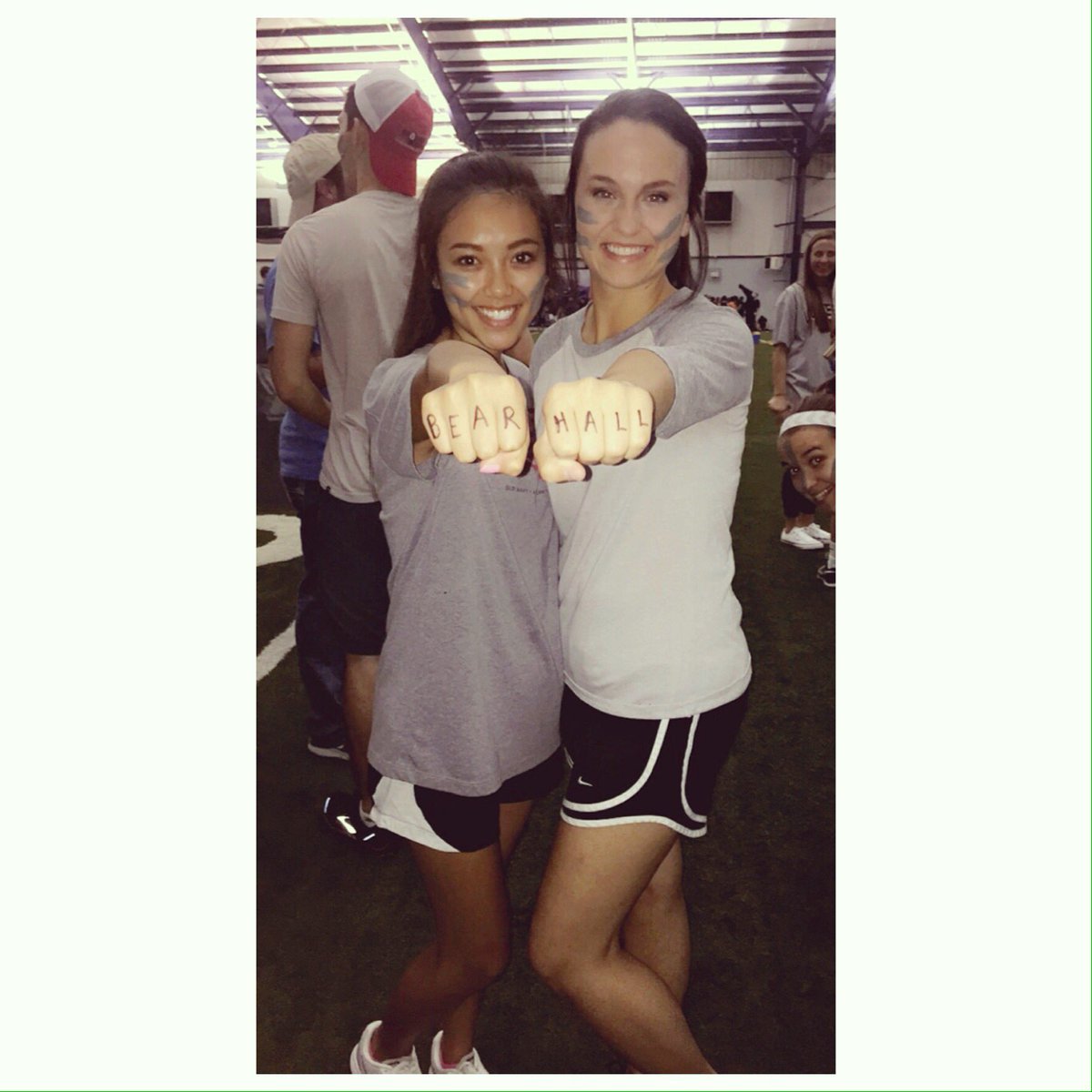 that_ash16's tweet photo. I love my roomie BEARy much 🐻💜 https://t.co/xFyL4xuGYR