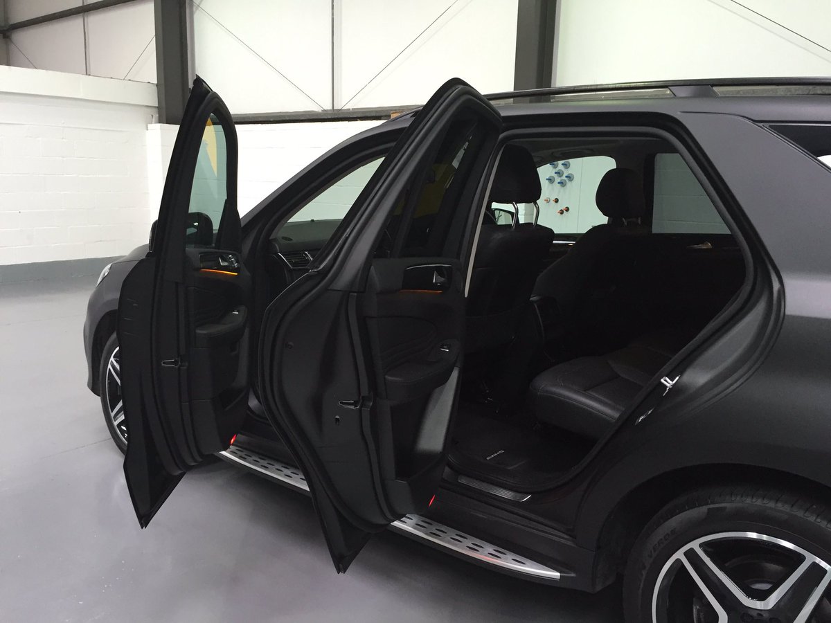 Farnell17's tweet photo. Matte black GLE 350 https://t.co/0xLAj6Eipr