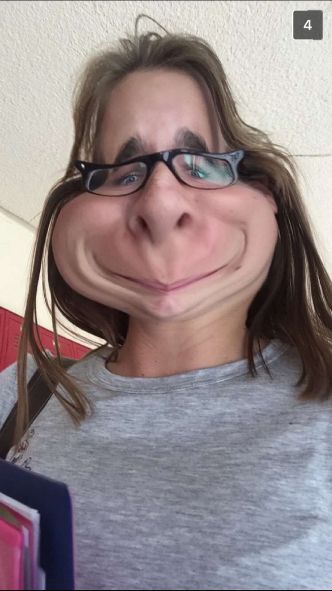 GaynorKyler's tweet photo. Can you tell we're related? https://t.co/ZCuposfasm