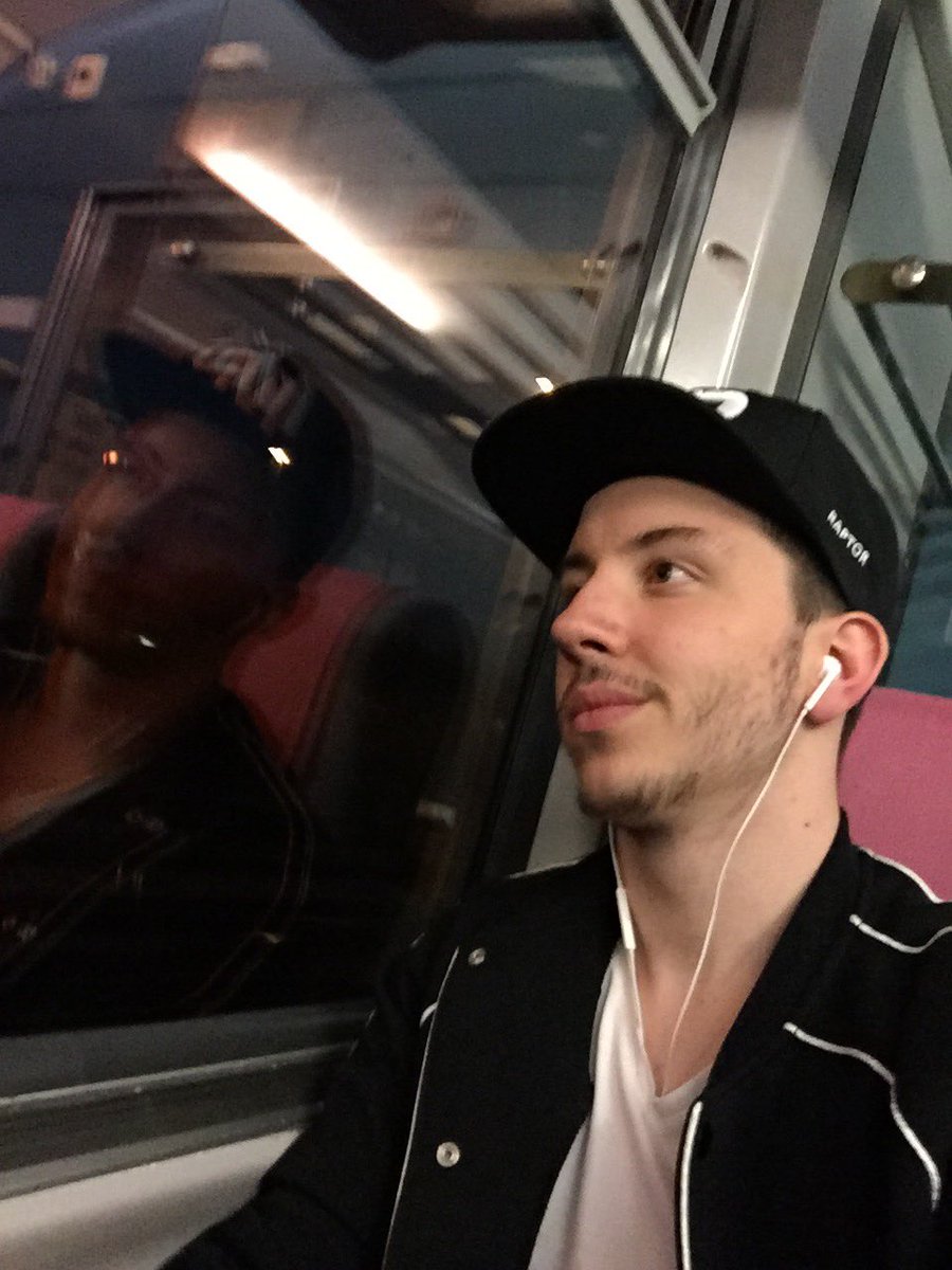 JustRAPTAH's tweet photo. #iMPUP ❤️ Ich wünsche euch allen einen schönend Abend ❤️ https://t.co/OMmbV5iY7j