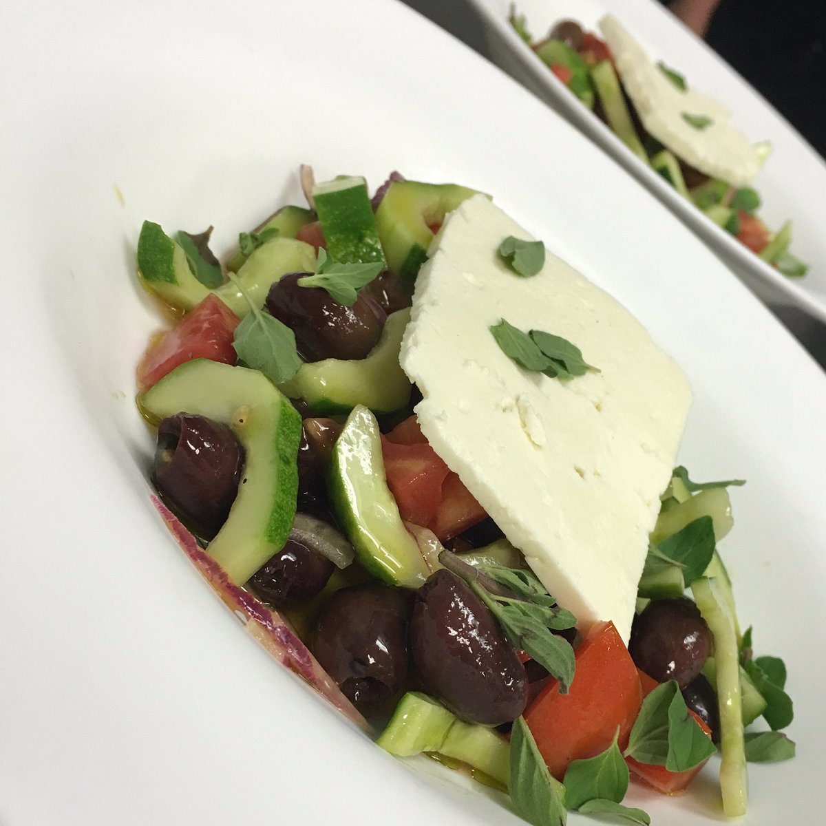FoodBarBham's tweet image. [1st course] #brw2016 🍴. #SantoriniSalad [cucumber, olives, tomato, oregano &amp;amp; feta].