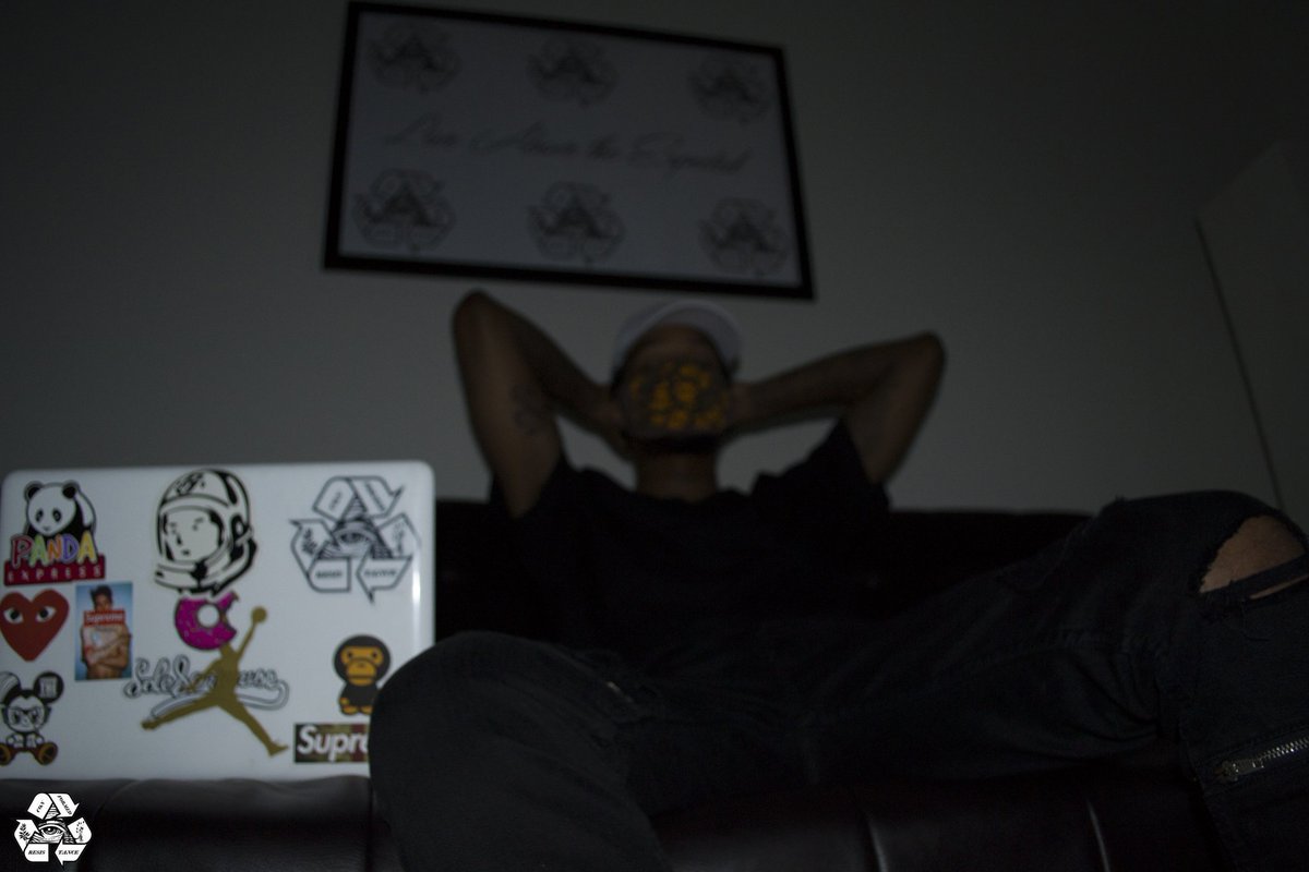 ConformResist's tweet image. CR everything! @AlienKickz with the heat xp