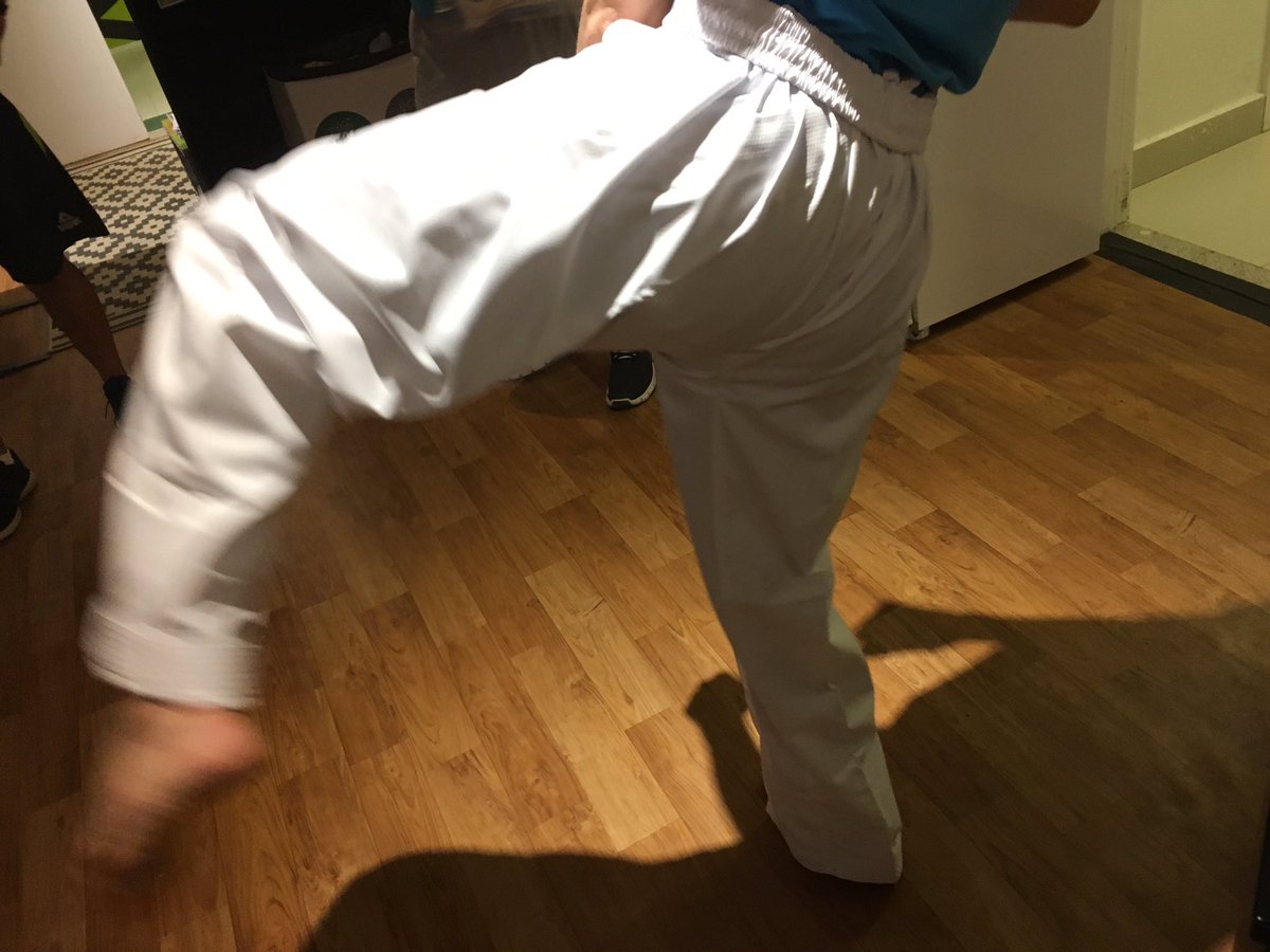 CathCheatley's tweet photo. @RumaWarou who's legs might these be? https://t.co/zEqtko2d3g