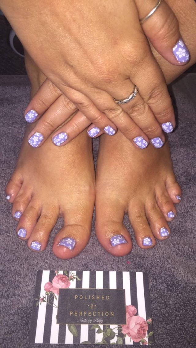 p2pfrodsham's tweet photo. Gelish hands & toes 07720387270 #gelish #nailart #moyou #festivalnails #holidaynails #frodshamnails #frodsham https://t.co/1FdivlN7pZ