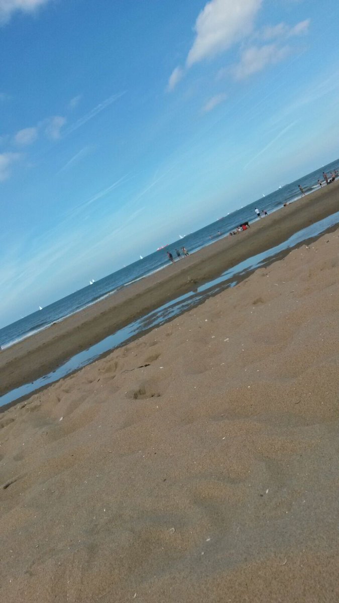 OneEricWard's tweet image. Beach vibes