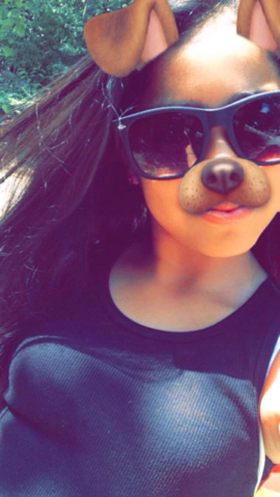 leslie05_'s tweet photo. Just hanging out outside😊💕 https://t.co/VDrBahqQEp