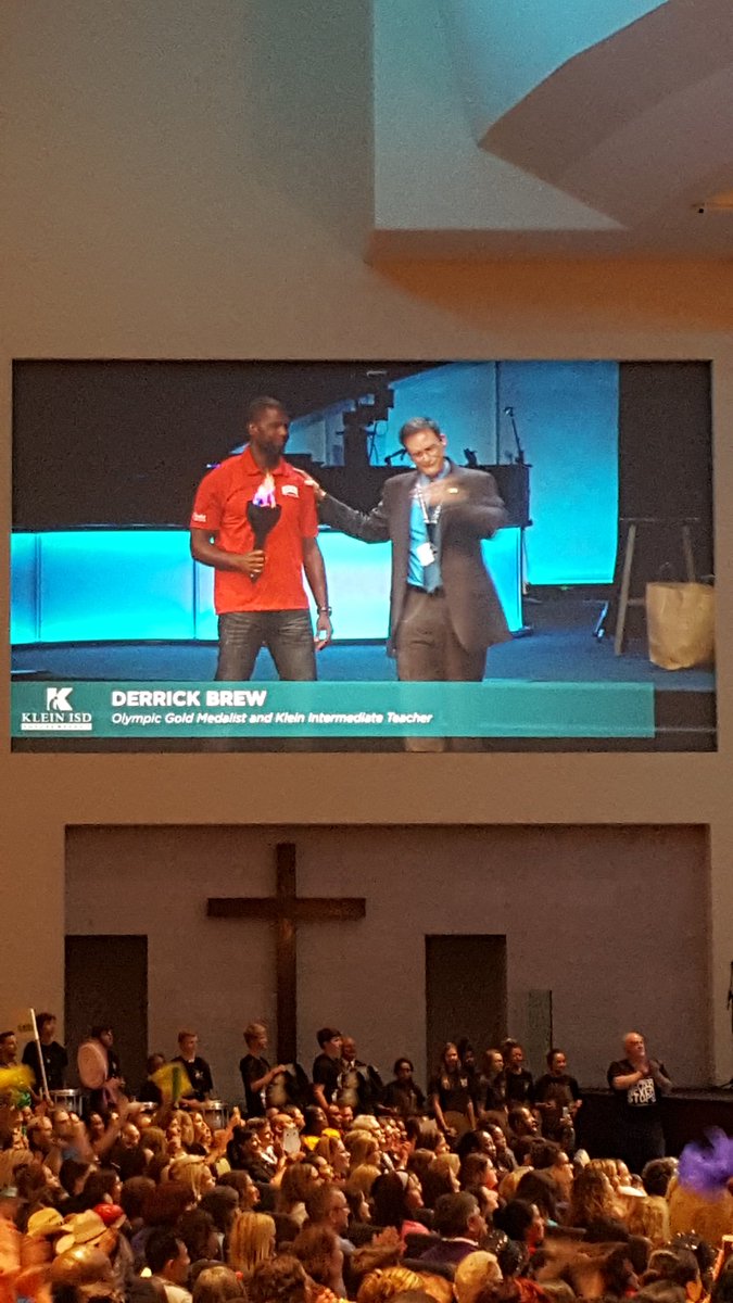 raesheabonita's tweet photo. Our own Olympian at #kleinisd #coachbrew #kleinintermediate #kleinkickoff16 https://t.co/bqGglAl0TK