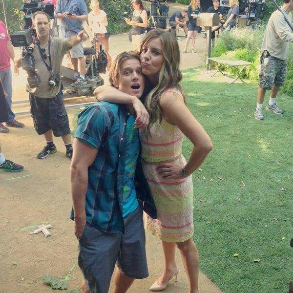 JasonDL_PLL's tweet photo. Annemle son resmimiz.... https://t.co/0Gj0kXGTUx