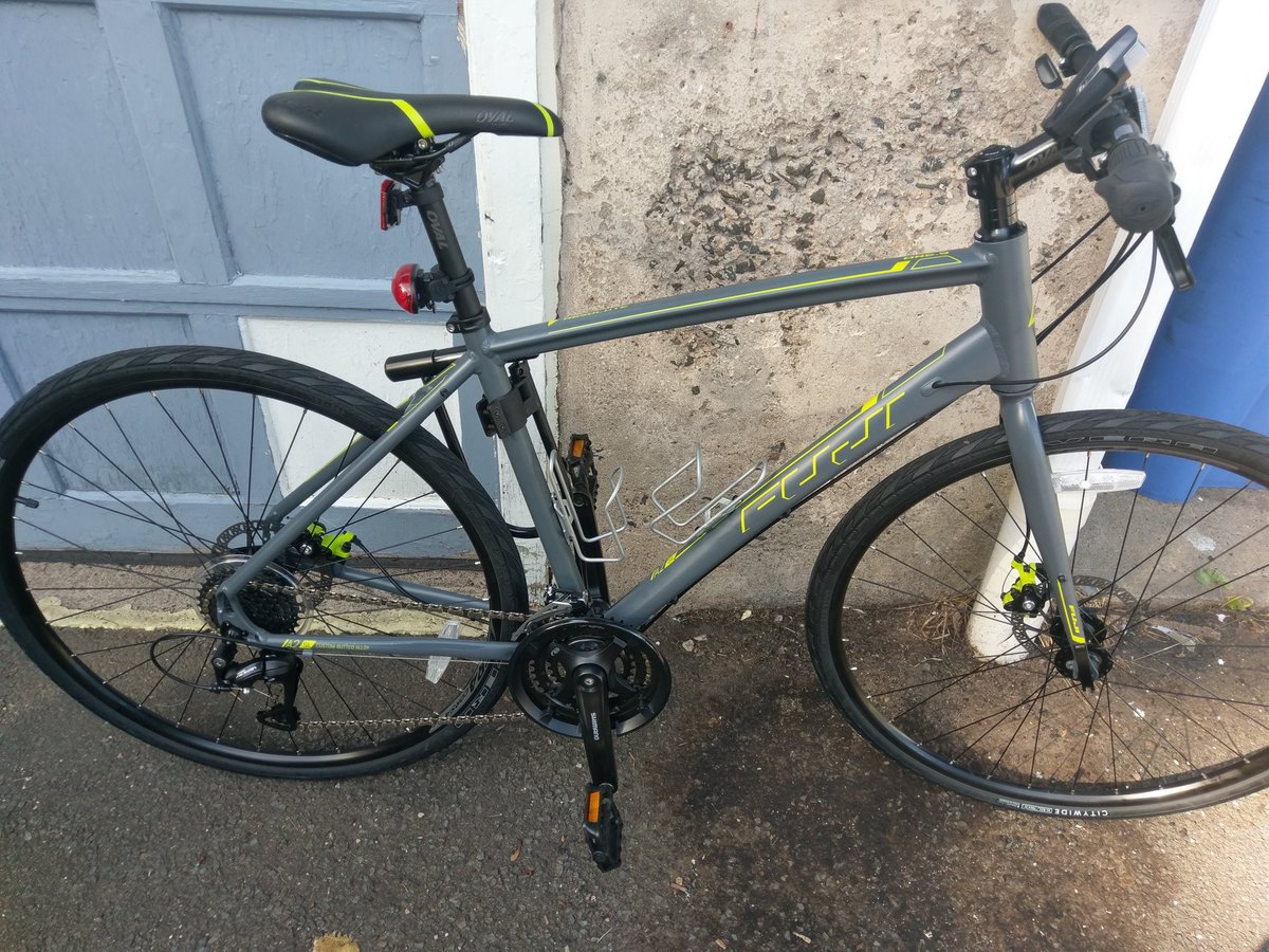 slinkeril's tweet image. Sweeeeeeet! I got my new bike! #timeforaride
