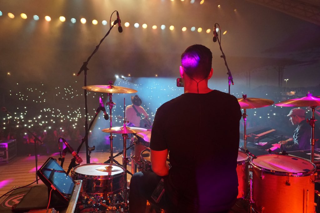 On route home after a couple sessions at <a href="/OCLStudios/">OCL Studios</a> and Bart Mckays, then a few BK shows in SK, QC and Nashville