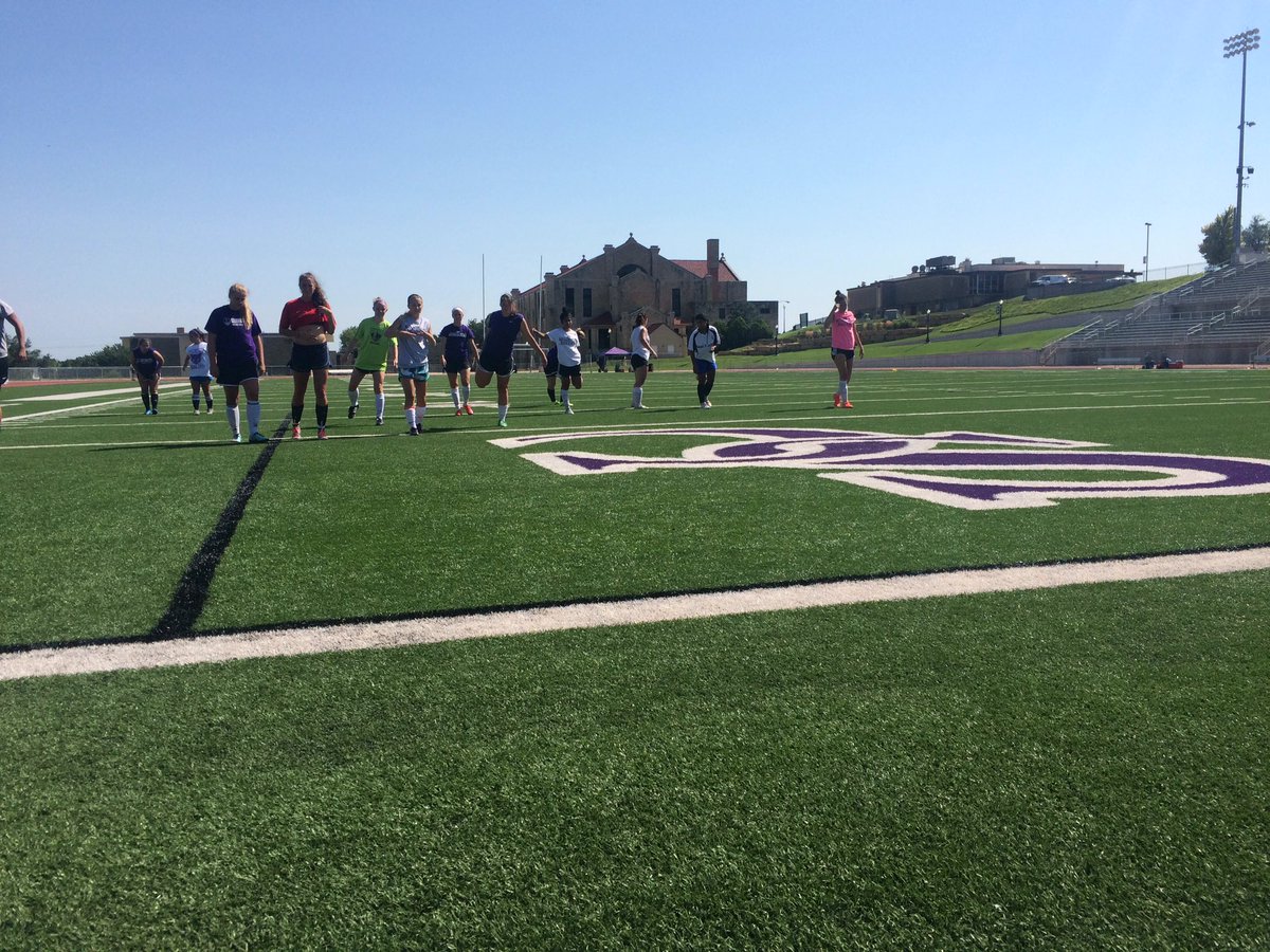 sc_womenssoccer's tweet photo. #recoverypractice #lovethisplace #wearebuilders https://t.co/S0TEOumIkn