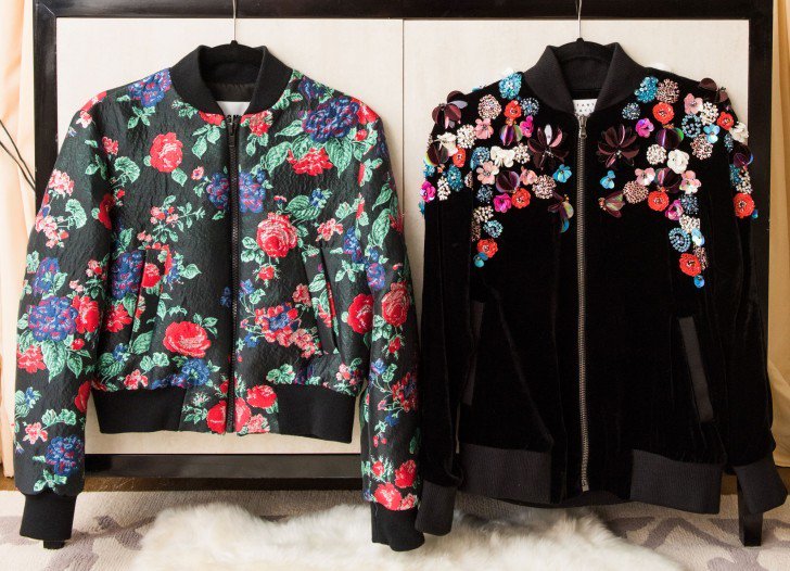 regianne_rosa's tweet photo. Uau! 😳 Adorei estas bomber jackets da MSGM e Tanya Taylor. Vai cair super bem no outono. #fallwishlist https://t.co/ZlZcy5wxns