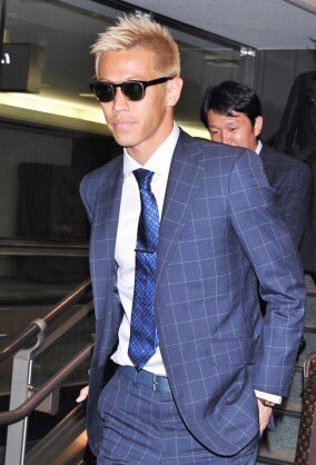 Uzivatel お洒落スーツ Na Twitteru お洒落 オーダースーツ サッカー選手 本田圭佑 T Co X1truuop8i Twitter