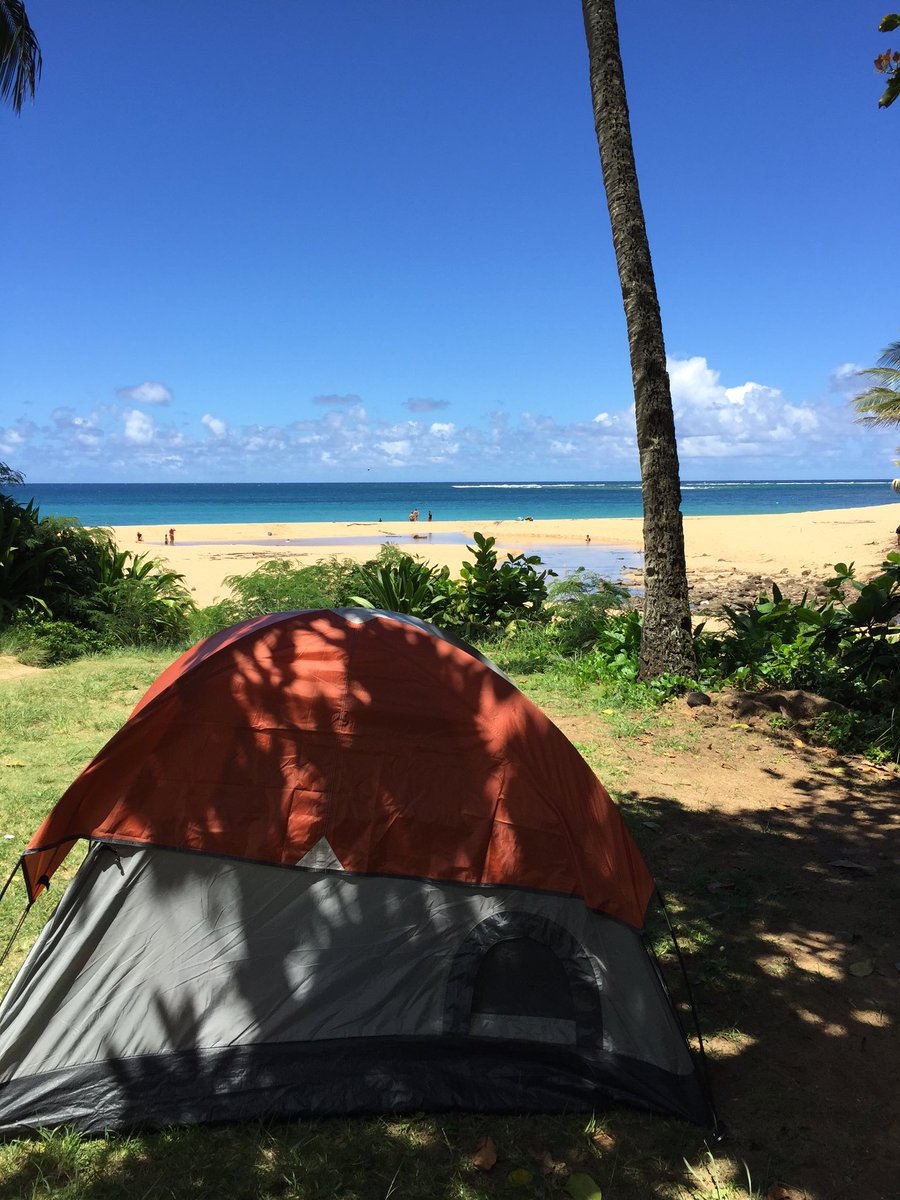 Coach_Gillispie's tweet image. Marriot by Gillispie! Beach front resort! #noacnoproblem #adventures #kauai
