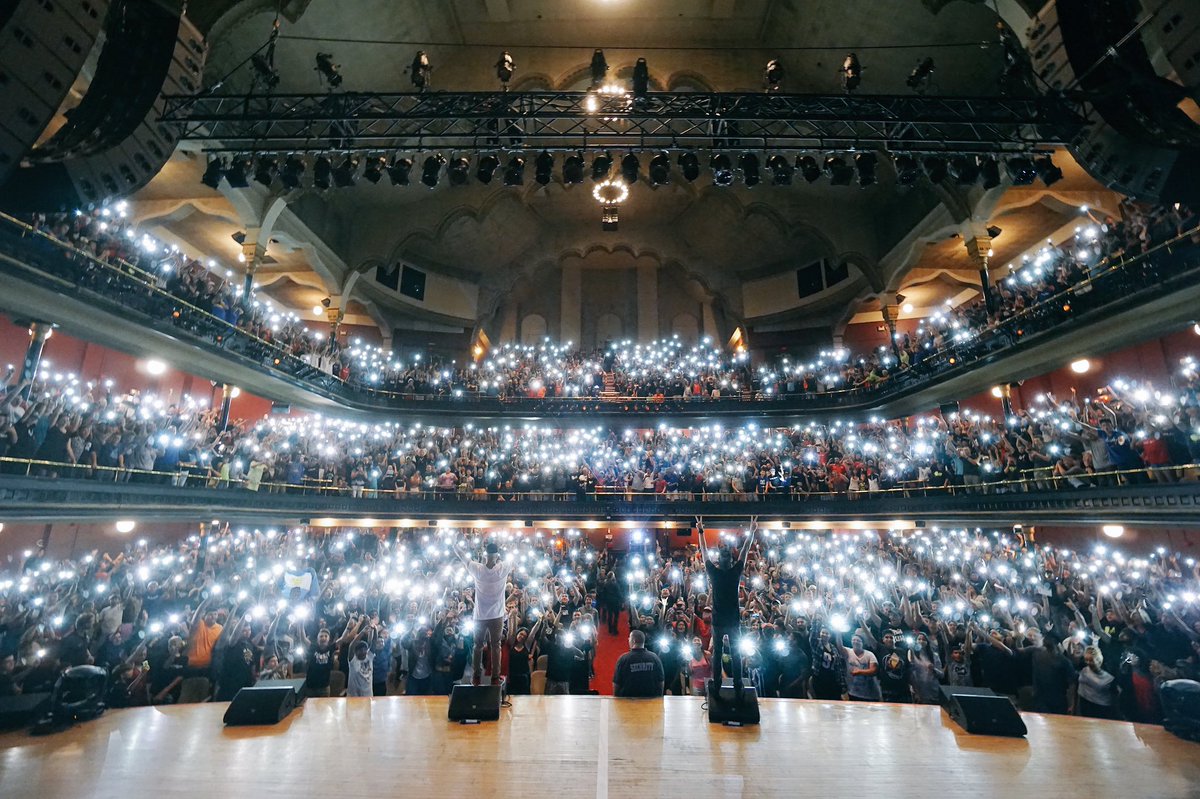TORONTO!!! Thank you so much! Unforgettable!! Thank you all