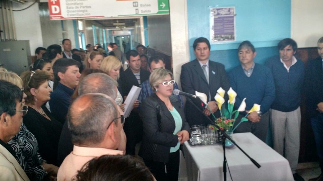 ChacoSalud's tweet photo. #Salud puso en funciones a las nuevas autoridades de la Región Sanitaria II y del hospital de Machagai https://t.co/cUmWURDdzL
