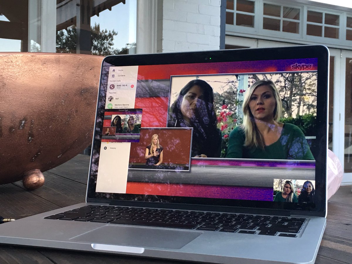 xchangewomen's tweet photo. Our #CEO @ms_iles getting prepped to talk about the importance of #rolemodels on the @savichixtv show in #Hawaii https://t.co/4X5QbC0xuD