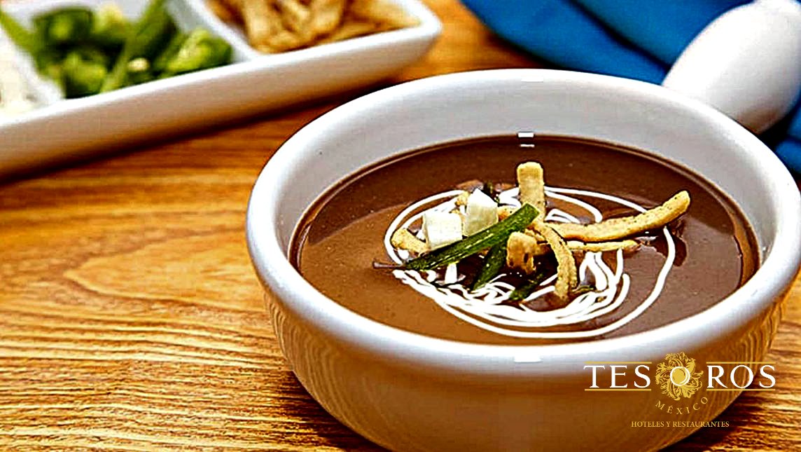 El lugar donde nació la sopa Tarasca: Portón del Cielo. #TesorosDeMéxico ow.ly/MZyK303jdZA