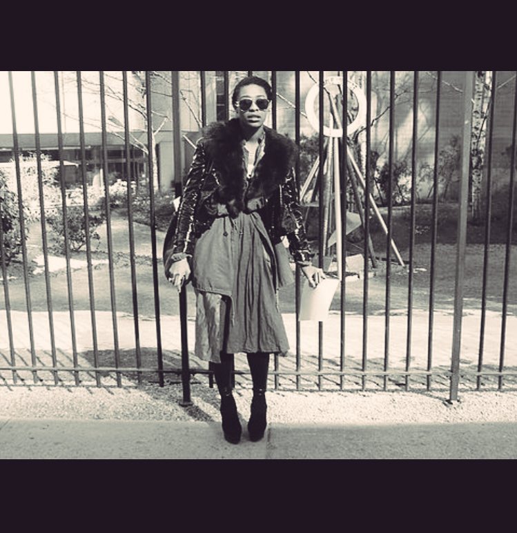 Stylelinguist's tweet photo. I string them along iont mean to be misleading, no trophies on my arm-Na, iont really need em... #fashion #StylEdit https://t.co/J4g29NvNgk