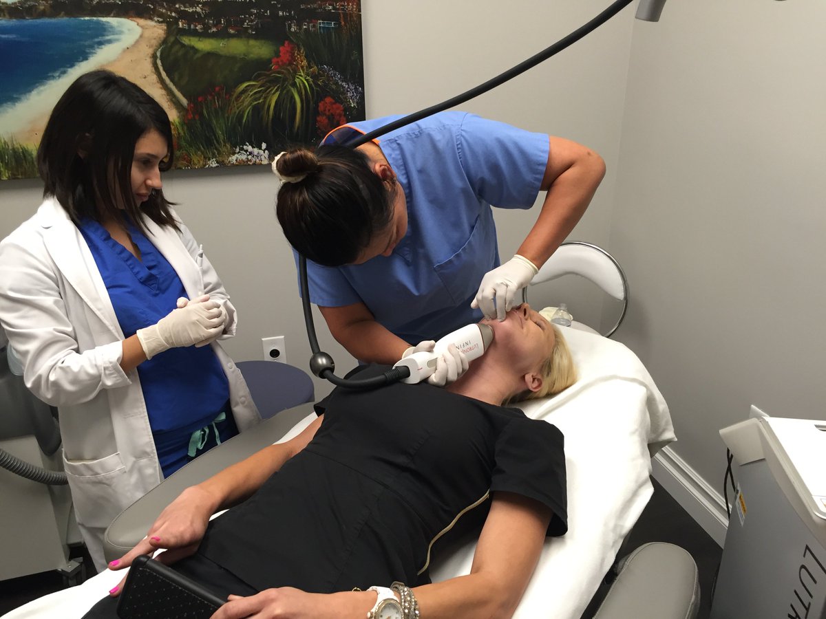 monarchlaser's tweet photo. Today we had a fantastic training with Chona Moore, RN with the Lutronic Infini!  #Infini #Lutronic #monarchlaser https://t.co/vS5r50t3a9