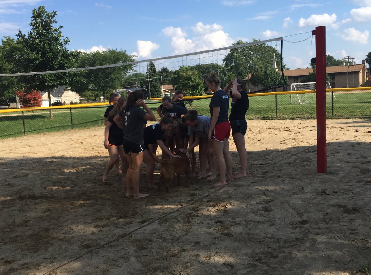 RedHawkVB's tweet photo. Day 5 of preseason...5 days til #GAMEDAY #ProgramOpener https://t.co/sROlwfNUxK