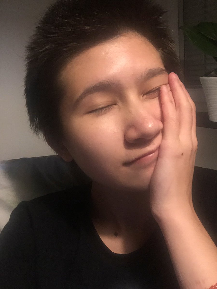CaraSwedishArmy's tweet photo. heyo I haven't like properly been on twitter for a while. anyone still here? https://t.co/ggPzxRVVNy