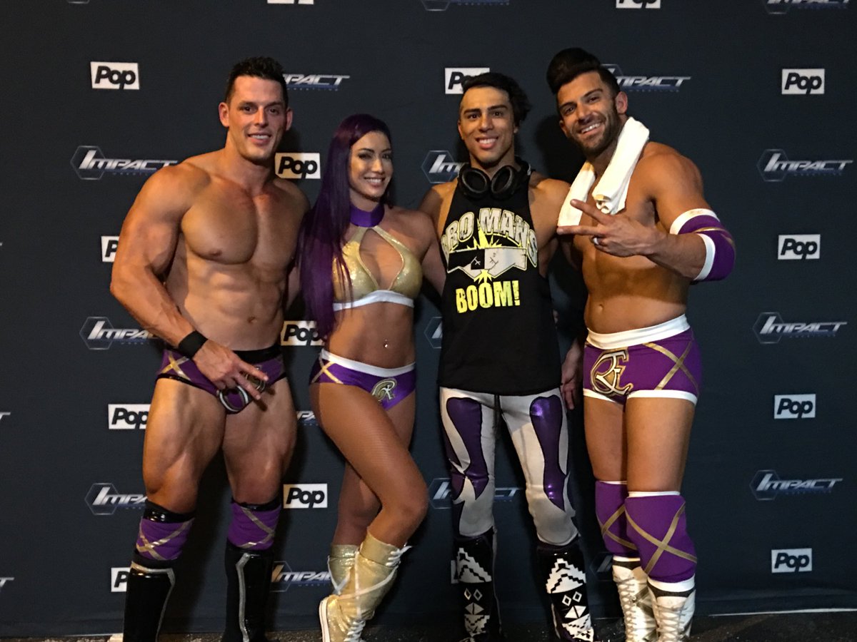 GabrielaRio10's tweet photo. #BroFans it's been real! We will see you guys soon 💜👊🏽 https://t.co/eGDxDvbiH5