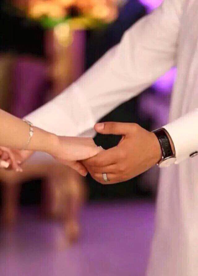 اشتياقى لك ;
ڪ " سطور خرساء " لا انت تقراها 
ولآ أنا أستطيع نطقها ..!!