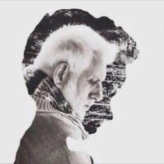 كم اتمنى ذات يومٍ ان استيقظ..! 
وقد رحلت من ذاكرتي بعضاً من الذكريات..!