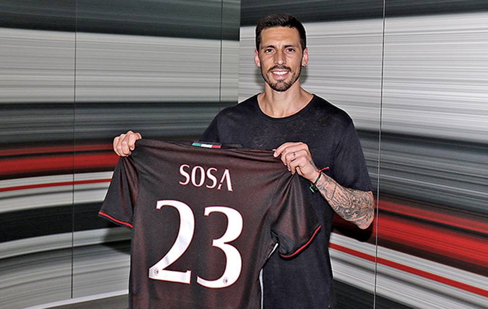 RANDOMSPORTSR's tweet photo. OFICIAL: JOSÉ SOSA NUEVO JUGADOR DEL AC MILÁN POR UN PRECIO ALREDEDOR DE LOS 7 MILLONES https://t.co/gBMxse3sku