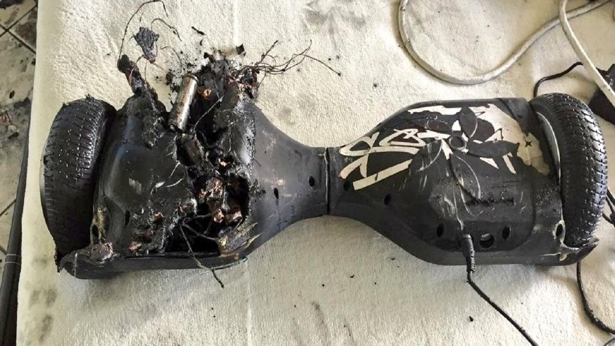 Dania Beach house fire started by hoverboard, authorites say bit.ly/2b079de?utm_me… https://t.co/Q6oi4Jr4uu