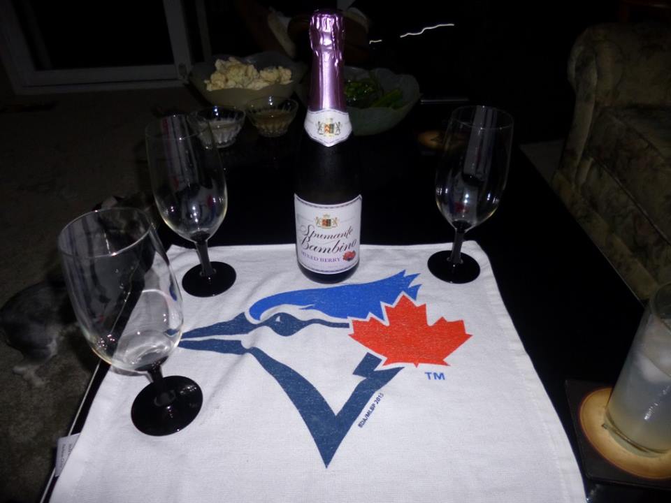 SandiHymans's tweet photo. The only way to Cheer on the Blue Jays!!  We're #1!!  #CelebrateBlueJays, #Contest, @BlueJays https://t.co/AiKrpYqv1v