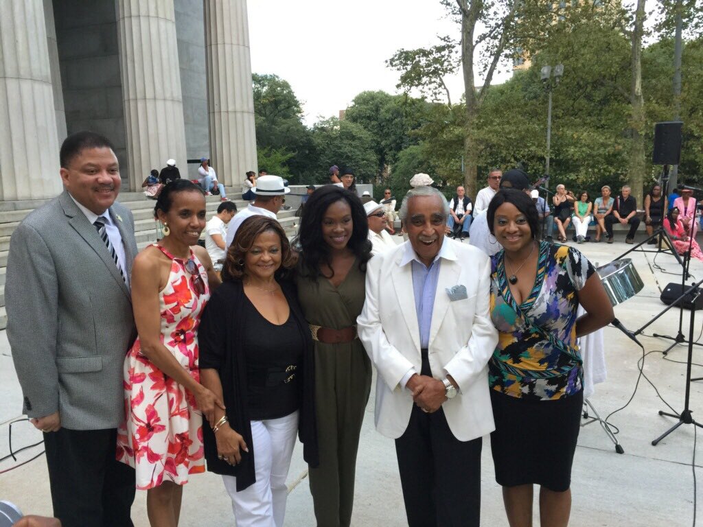 Dickens4NewYork's tweet photo. Councilmember Inez E. Dickens   @JazzmobileNYC @cbrangel  @HARLEMWEEK  @HarlemHavana https://t.co/9iY5fJD5Vb