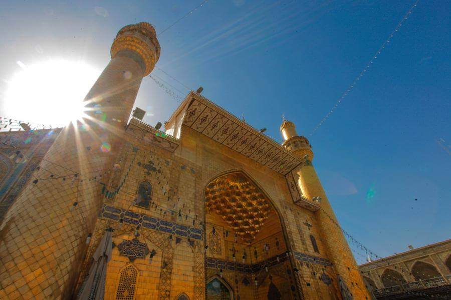 قال : "أمير_المؤمنين" (عليه السلام)
مَنِ اتَّخَذَ الْحَقَّ لِجَاماً اتَّخَذَهُ النَّاسُ إِمَاماً .
اغرر الحكم 7626