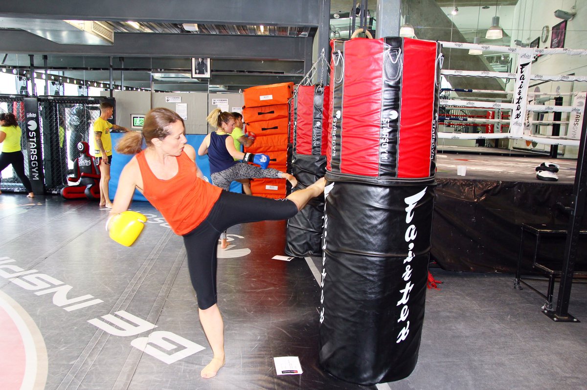 Great membership deals available, all classes included.
For more info: T: 0207 223 6913 E: info@starsgym.co.uk