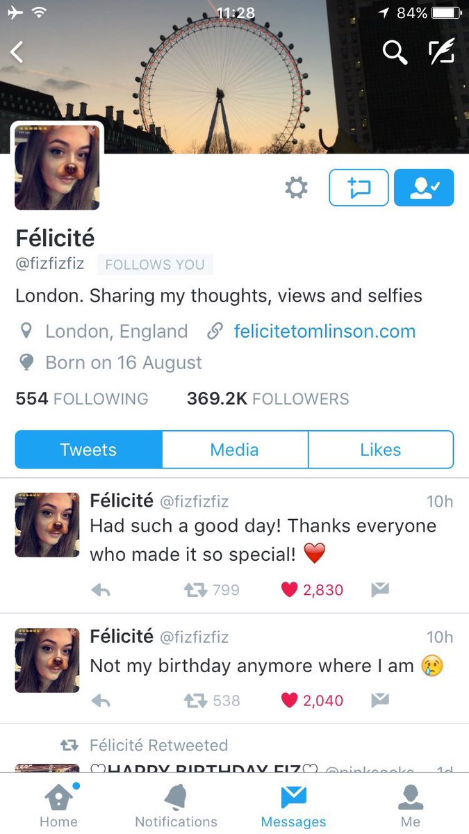 ltommolove's tweet photo. 11:11 "@fizfizfiz followed you" soon in my notifications..💕💫 https://t.co/3Royh9jCLW