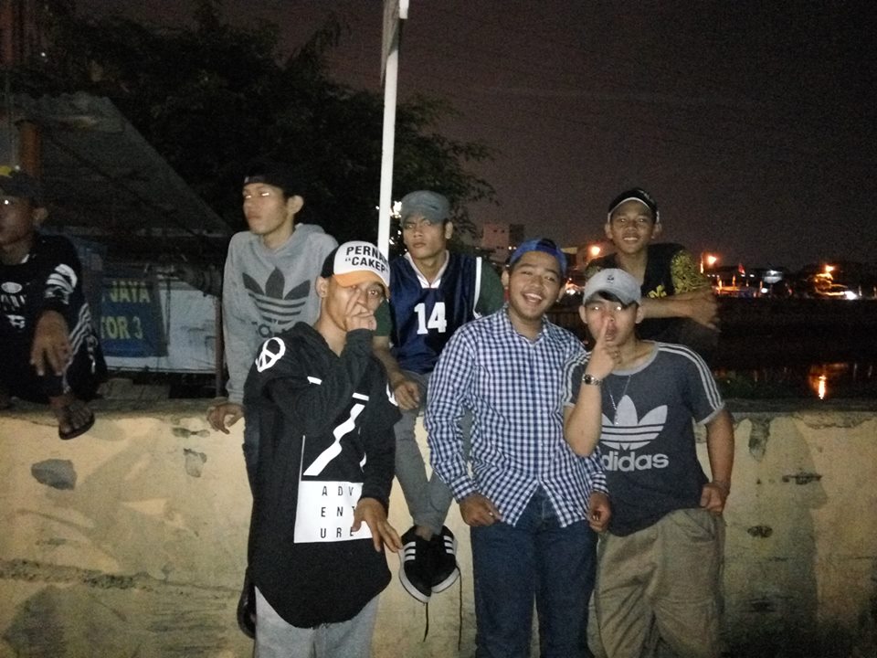 destritiaraputr's tweet photo. #EMINEMSI
#SetcaBeatboxer
#AngelHeaven https://t.co/8inJF6wyF1