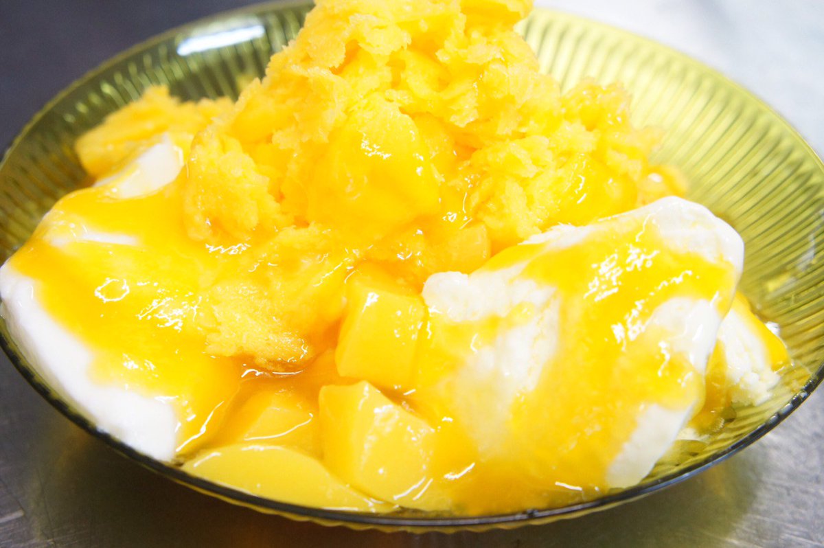 たっぷりマンゴーかき氷