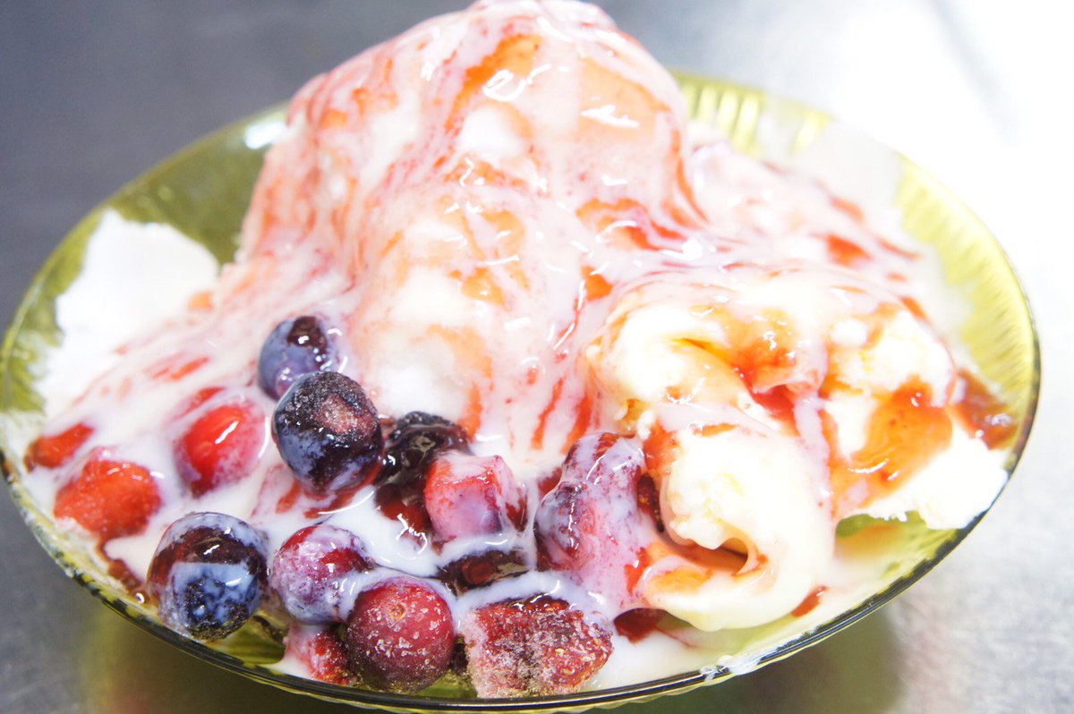 濃厚いちごミルクかき氷