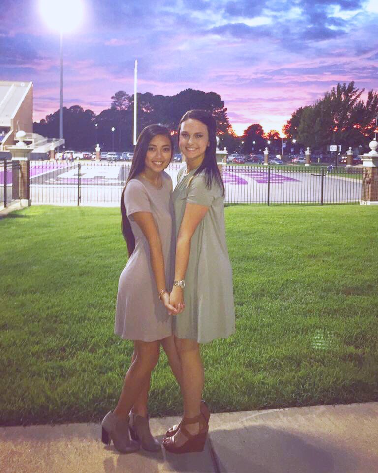 that_ash16's tweet photo. Happy that I got to spend my birthday with these sweet girls 💜💜 https://t.co/ADdi1UUSqS