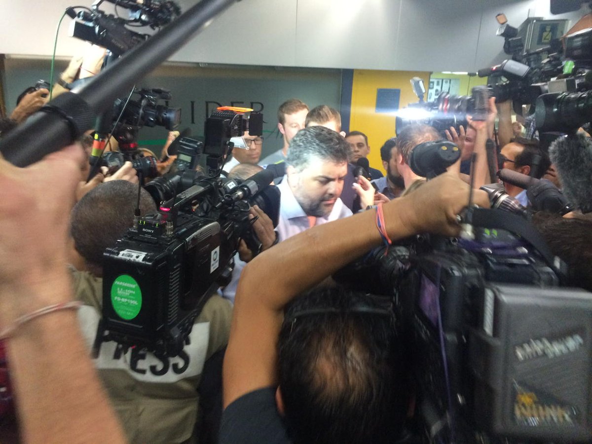 Alba_at_work's tweet photo. Team USA swimmers #Bentz and #Conger just released from police station at #Rio airport @Ruptly https://t.co/XZY9jWQfdb
