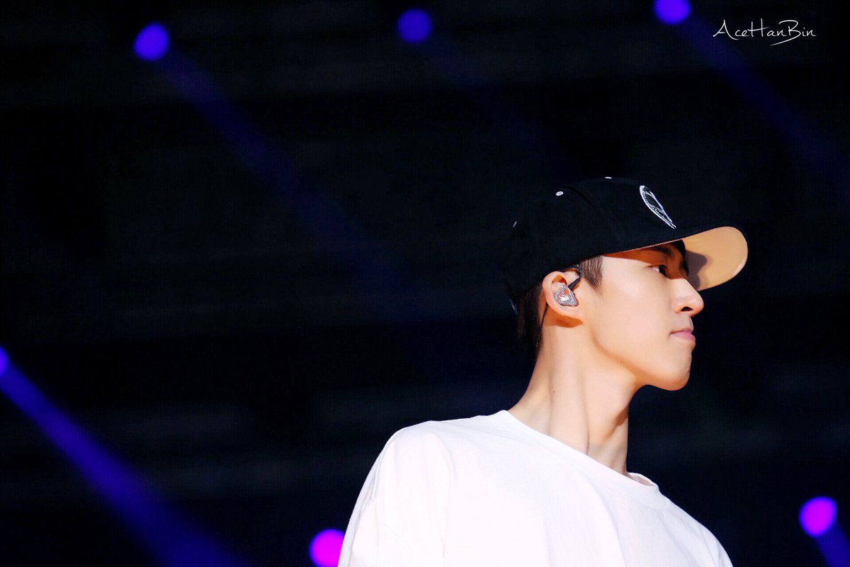 iKONIna_TV's tweet photo. [HQ] 160813 #Hanbin at #iKONCERTinMalaysia #iKONCERTinKL #SHOWTIMETOUR2016   

cr. AceHanbin https://t.co/Ooi8lSePIv