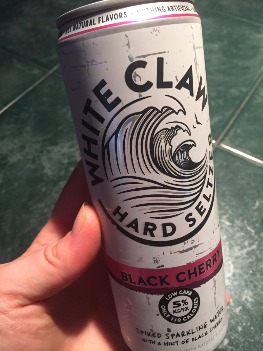 ADSchrimp's tweet photo. Day 17: Tried a new, low calorie adult beverage now that Portland has reached the upper 90's! #ClassPassChallenge https://t.co/MtBkO81Aub