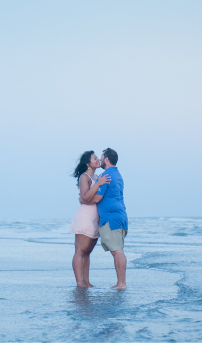 bunzAAS's tweet photo. Sneak peak of the engagement pics 😍 #eppersonengagement 💍 https://t.co/3a69q7RicG