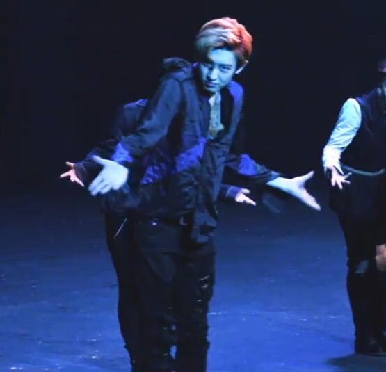 on_yeah_exo's tweet photo. ถามจิงบั้มนี้จะเอาให้เป็นประวัติศาสตร์ จะต้องเป็นLegend ให้ได้ใช่ไหมปาร์คชาน.... #LOTTO https://t.co/ZhSt4iTanT