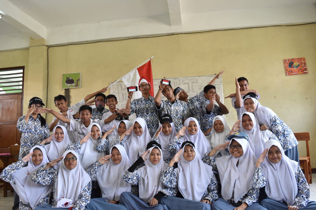 Ga niat ikut Selfie kontes :v ((emang ga ikut))