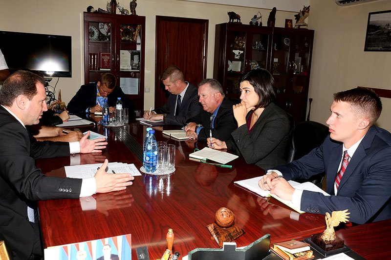 #Tonoyan & delegation from #USA discuss future cooperation on field of #peacekeepingmission mil.am/hy/news/4276