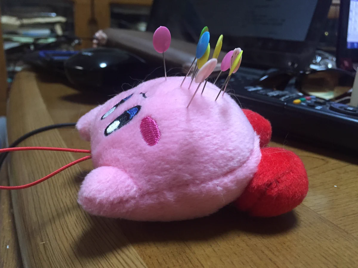 針山代わりに使われるカービィ可哀想すぎるwwめっちゃ