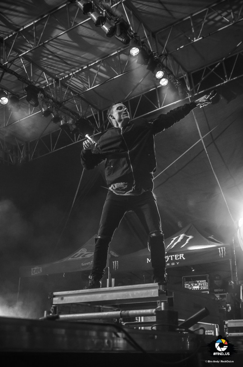 Rockoutevents's tweet photo. #rockstadtextremefest #concertphotography @parkwayofficial https://t.co/g9hgMKwXUJ